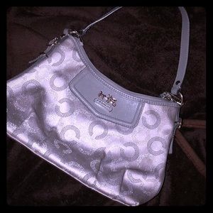little coach bag.You can wear it multiple times.